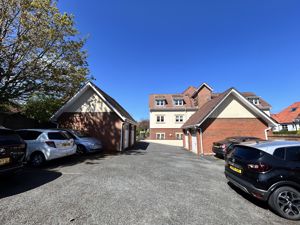 Photo 32- click for photo gallery